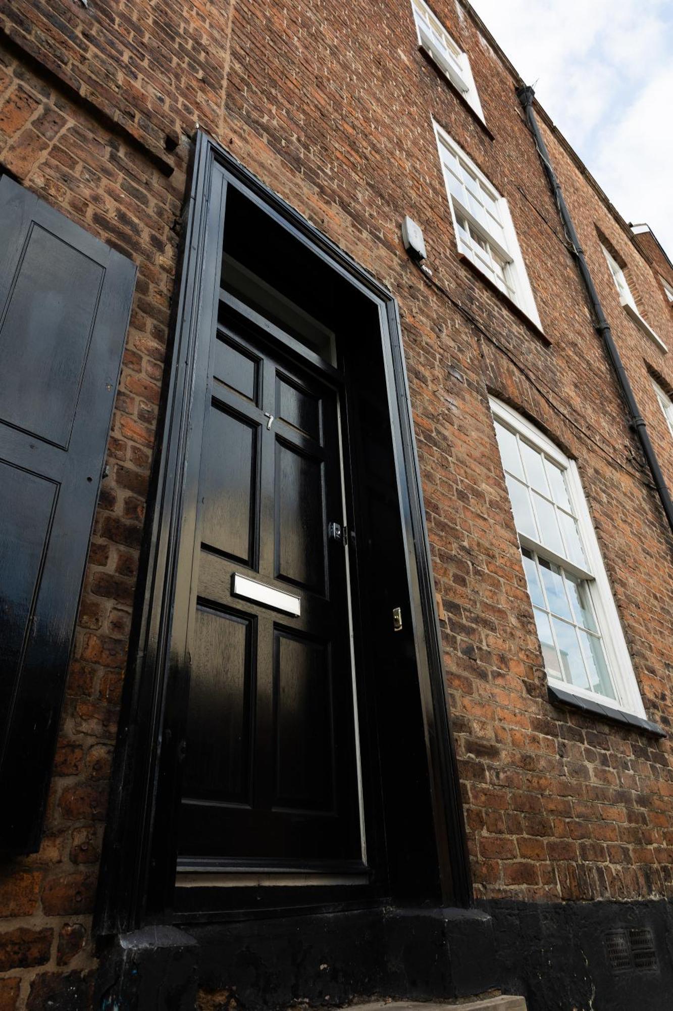 Chester Townhouse ภายนอก รูปภาพ